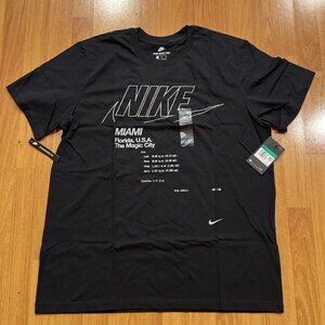 Nike Miami Magic City T-Shirt Standard Fit SZ M DJ5845-010 Brand New